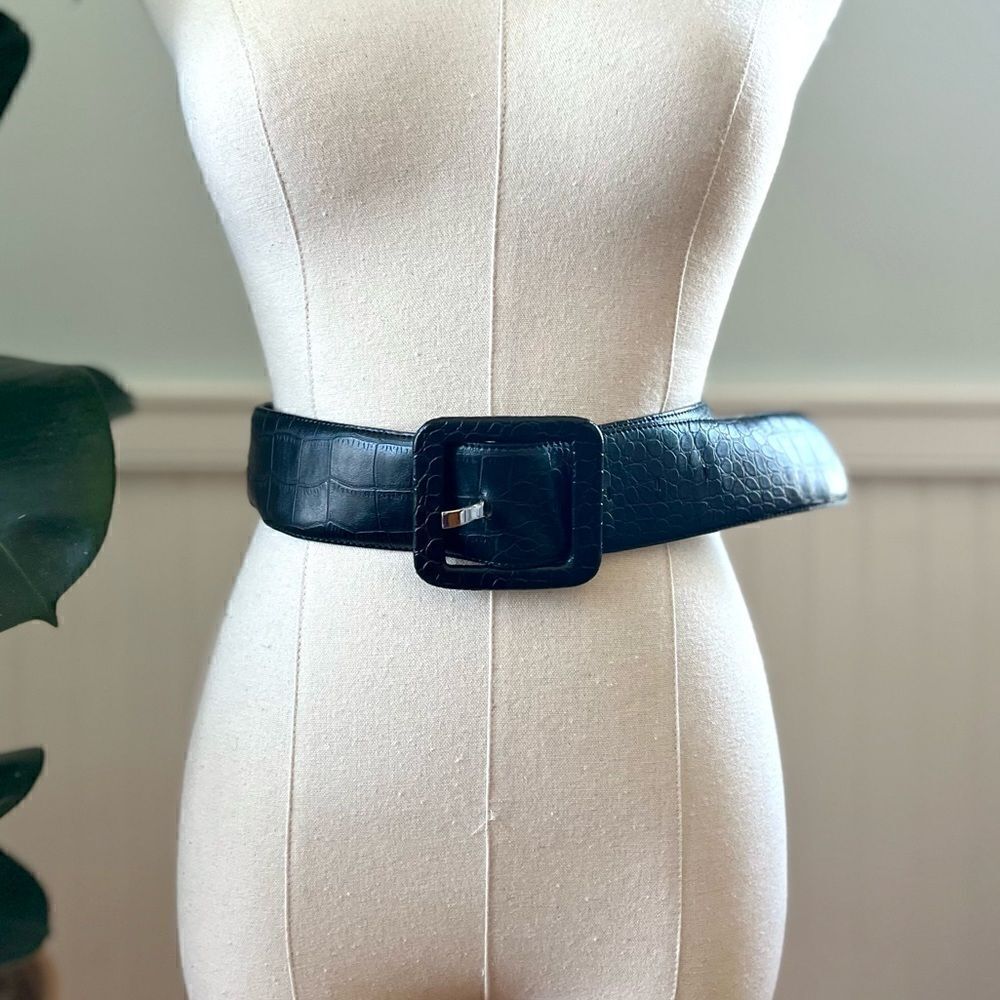 Ann Taylor Black Belt M